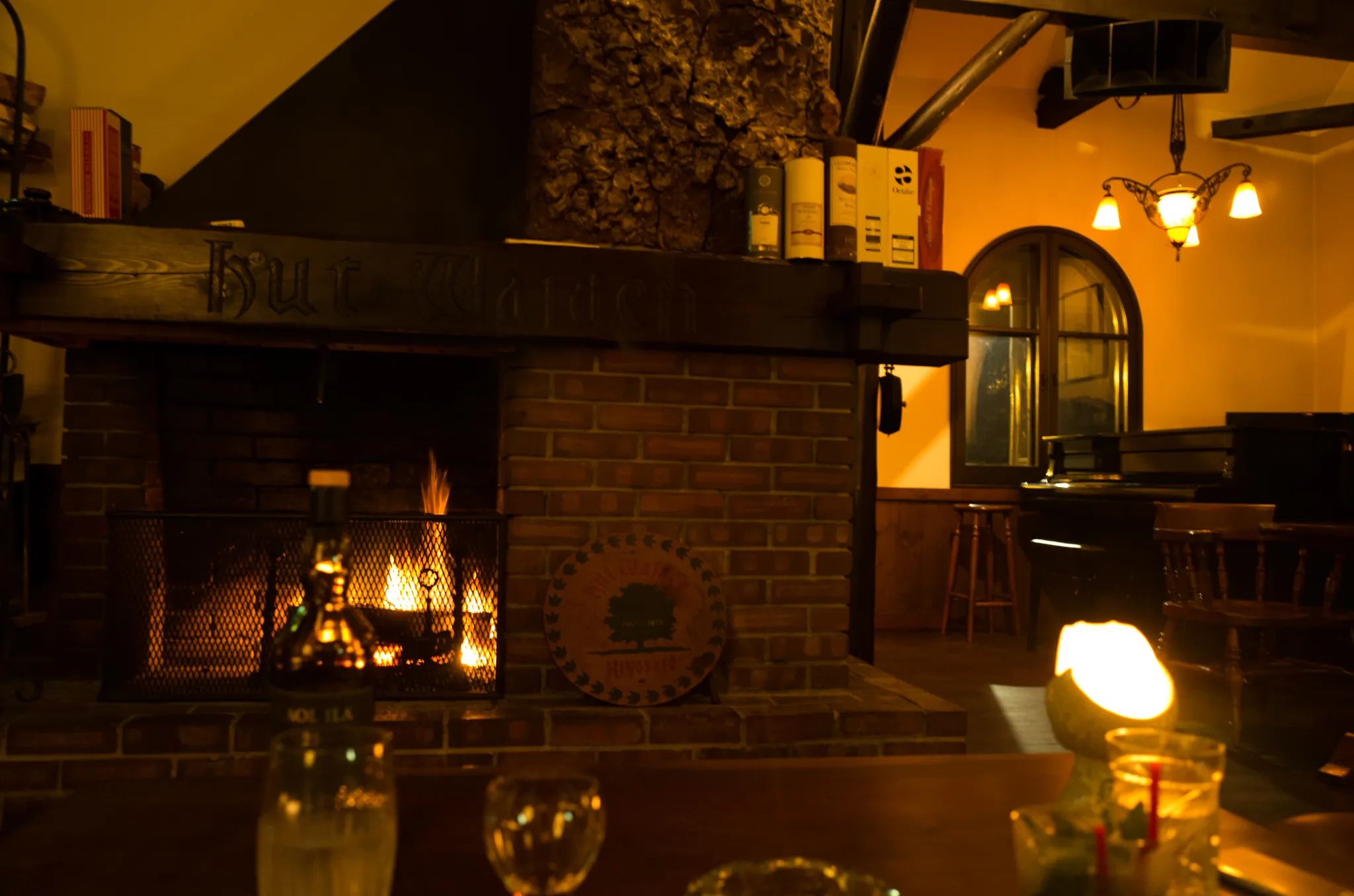 暖炉とモルト。清里の9月中旬はちょっと冷えました。